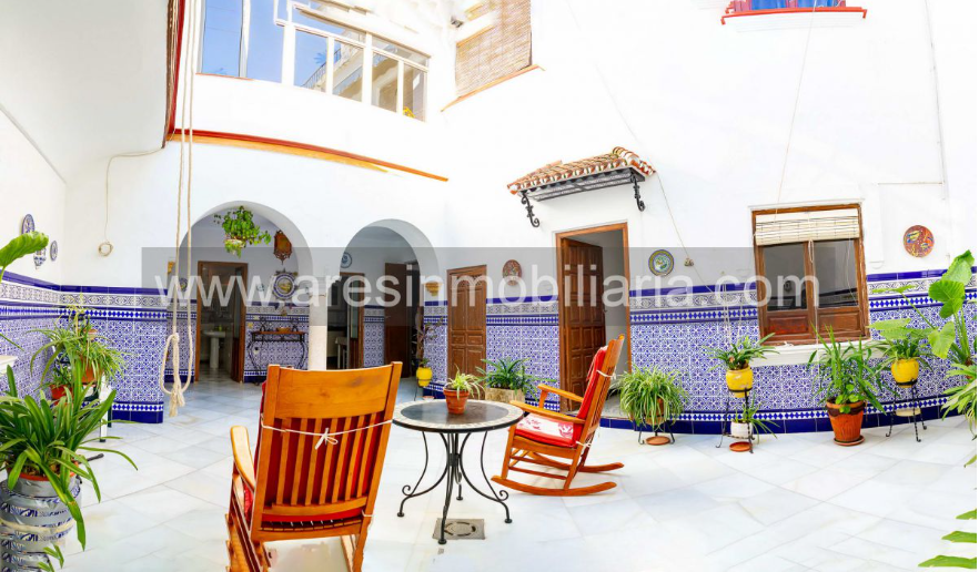 . INMOBILIARIA ARES en Écija