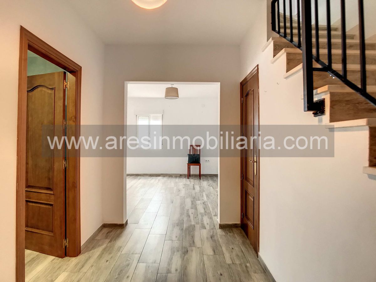 . INMOBILIARIA ARES en Écija