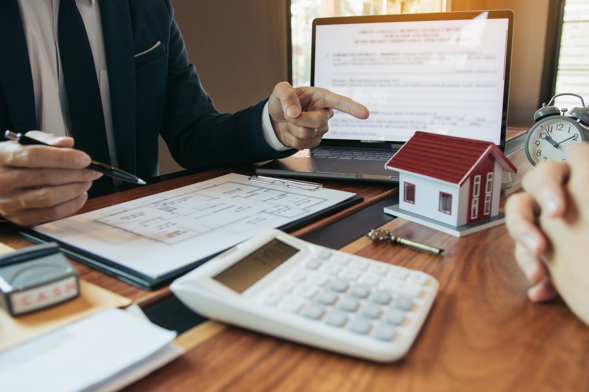 Calculadora. ARES INMOBILIARIA en Écija